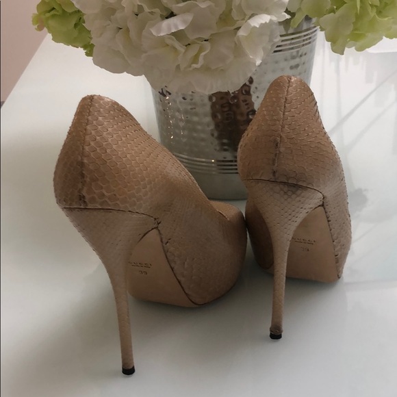 Authentic Gucci Python Platform Pumps - Picture 5 of 5
